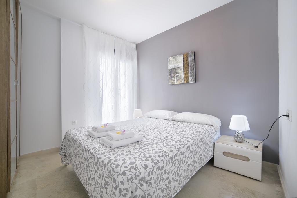 Apartamentos Salamanca Malaga Room photo